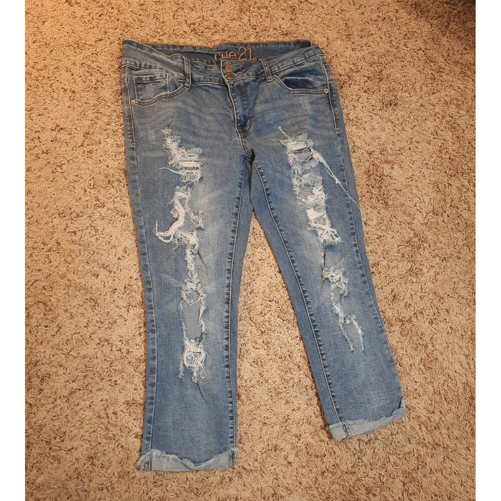 Rue21 Women's Distressed Blue Denim Jean Capris Size 11/12